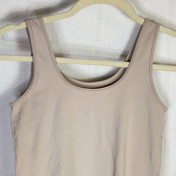 Ann Taylor Tan Seamless Body Hugging Scoop Neck Nylon Span Modern Tank Top XS/S - Picture 2 of 16